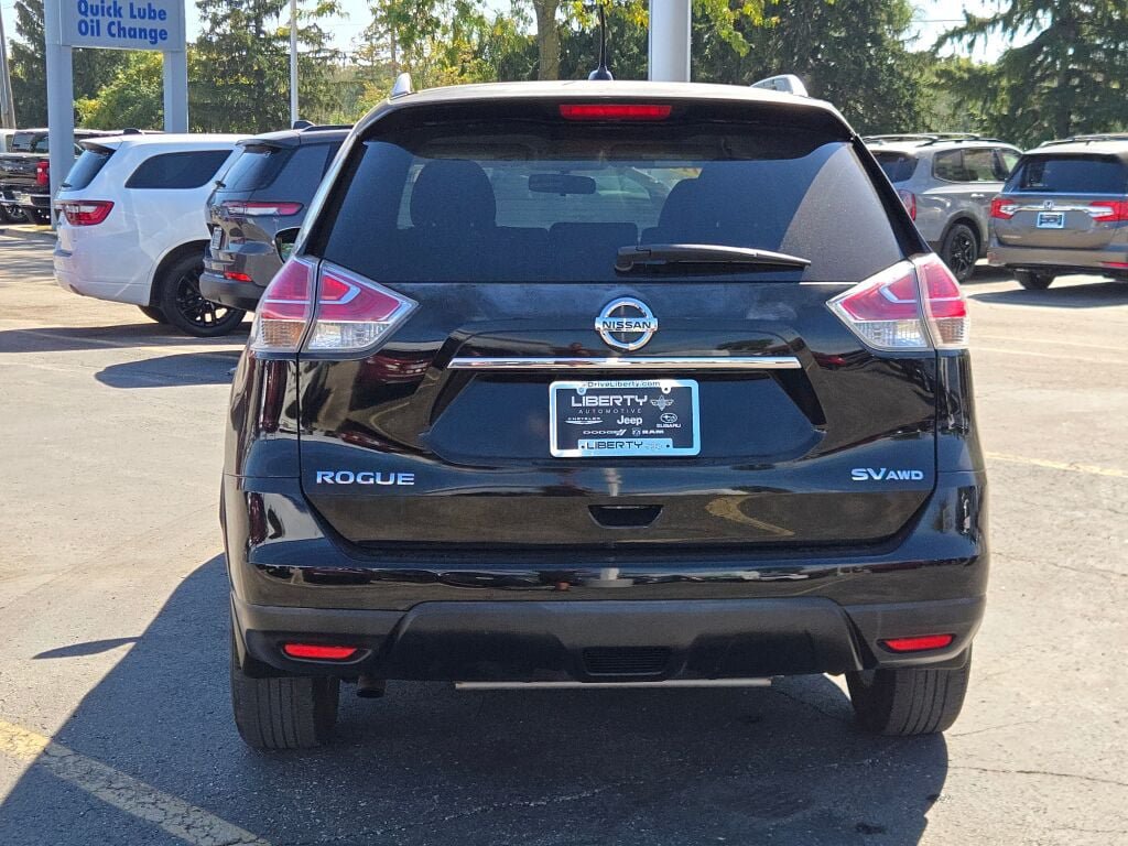 Used 2015 Nissan Rogue SV AWD/4WD image 11