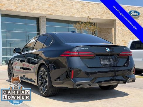 Used 2025 BMW 530i w/ M Sport Package RWD image 11