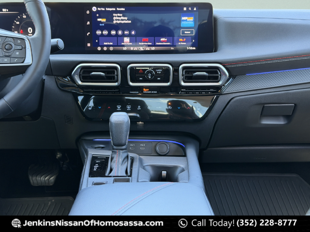 Used 2026 Nissan Sentra SR w/ SR Premium Package FWD image 27
