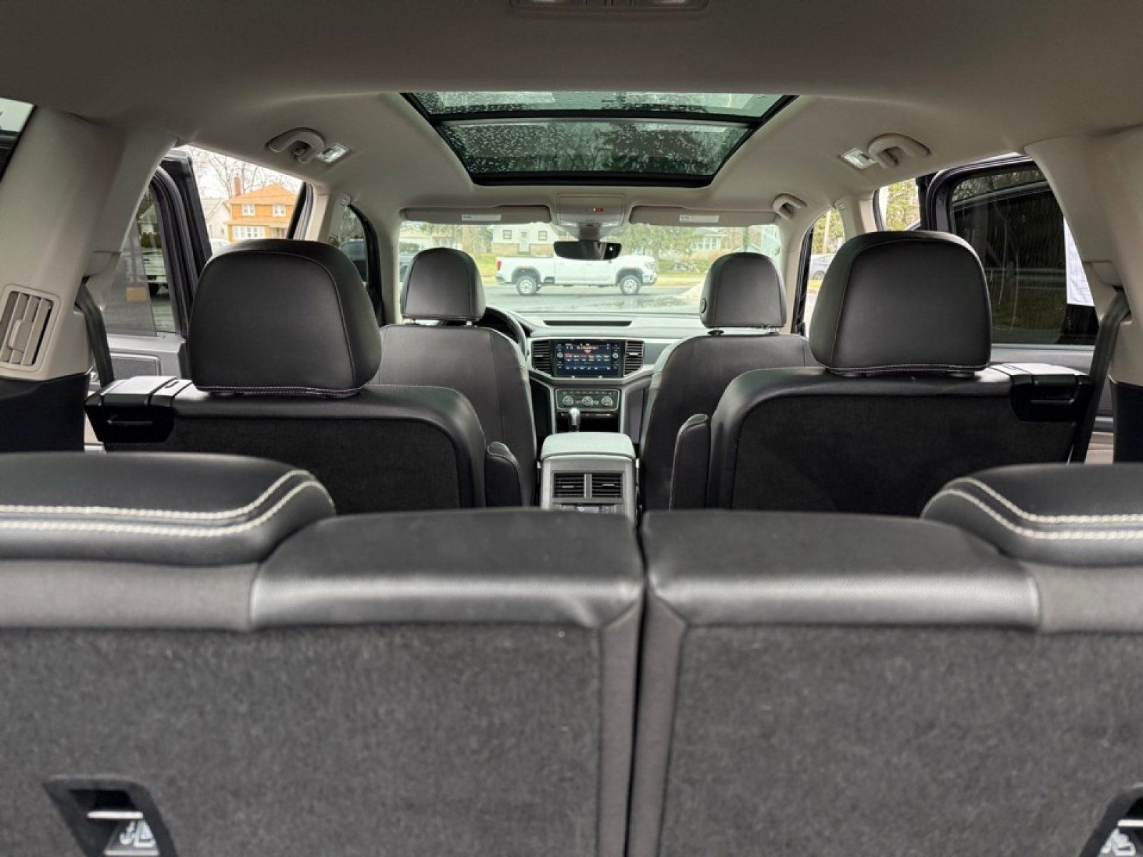Used 2021 Volkswagen Atlas SEL Premium AWD/4WD image 16