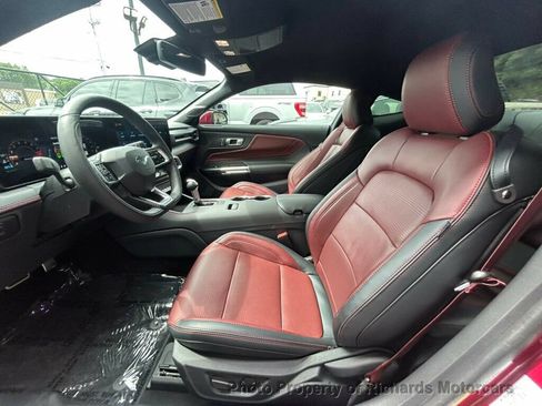 Used 2025 Ford Mustang GT Premium RWD image 18
