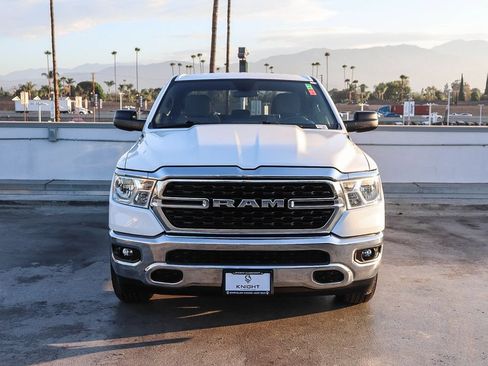 Used 2022 RAM 1500 Big Horn AWD/4WD image 3