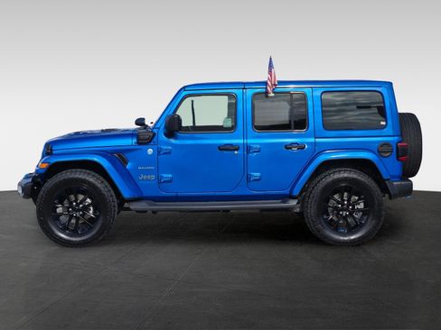 Used 2022 Jeep Wrangler Unlimited Sahara image 7