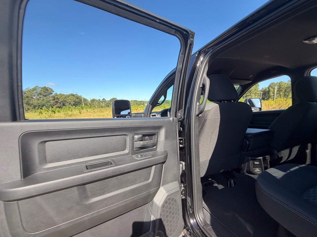 New 2027 RAM 3500 Tradesman AWD/4WD image 34
