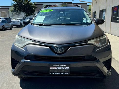 Used 2018 Toyota RAV4 LE w/ All Weather Liner Package FWD image 9