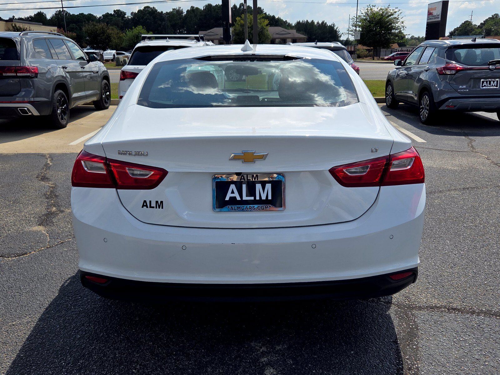 Used 2025 Chevrolet Malibu LT FWD image 10