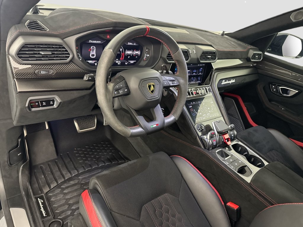 Used 2024 Lamborghini Urus Performante AWD/4WD image 9