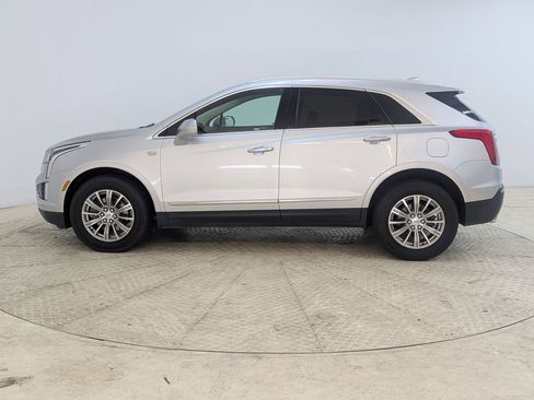 Used 2017 Cadillac XT5 Luxury w/ Driver Awareness Package image 2