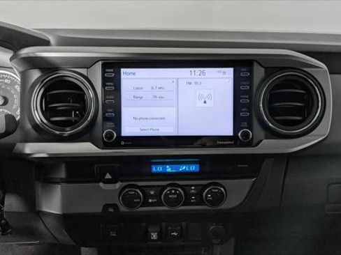 Used 2022 Toyota Tacoma SR5 RWD image 27