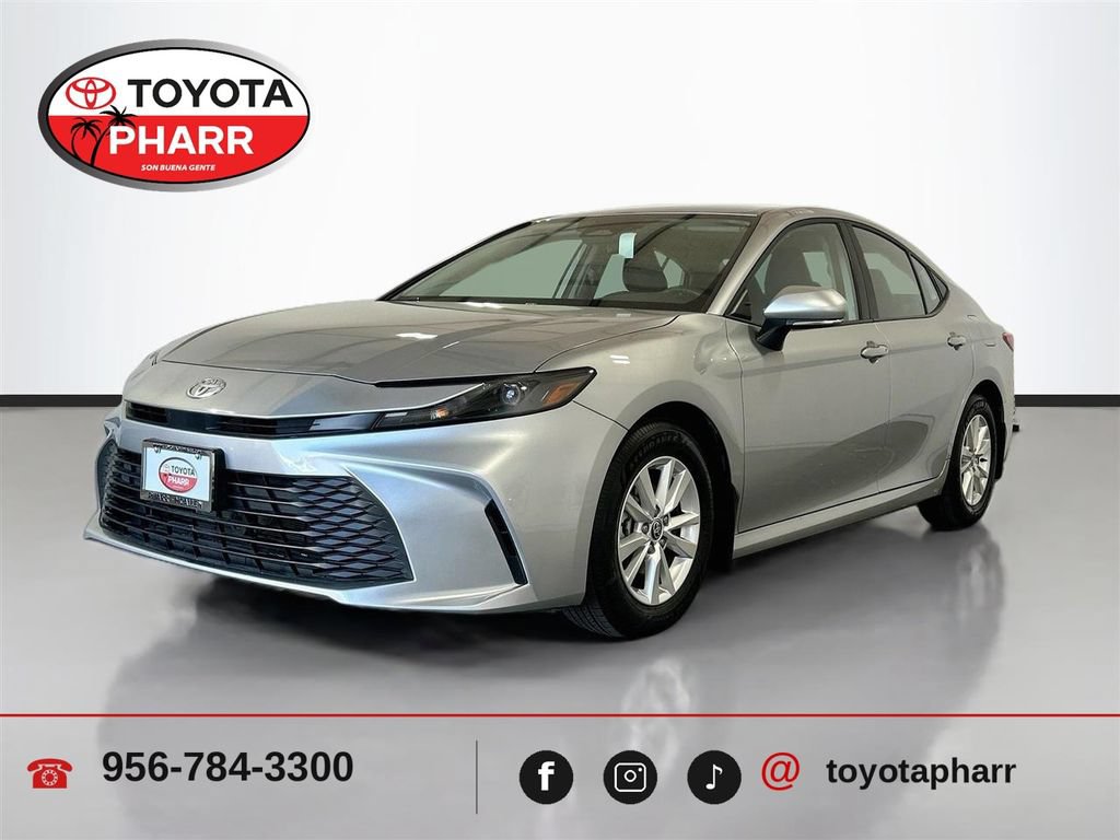Used 2025 Toyota Camry LE w/ Convenience Package FWD image 1