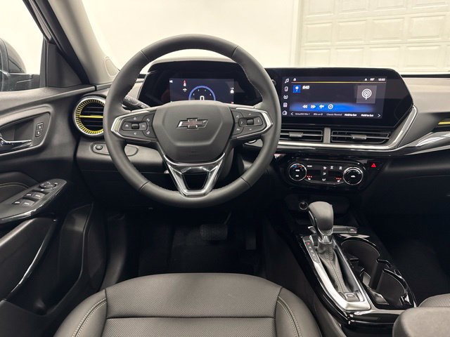 New 2026 Chevrolet Trax ACTIV w/ Sunroof Package FWD image 23