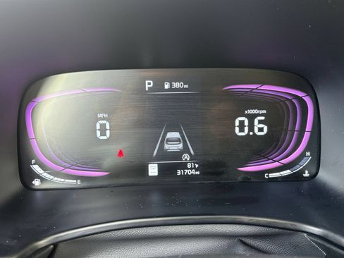Used 2025 Kia Soul LX w/ LX Technology Package FWD image 40