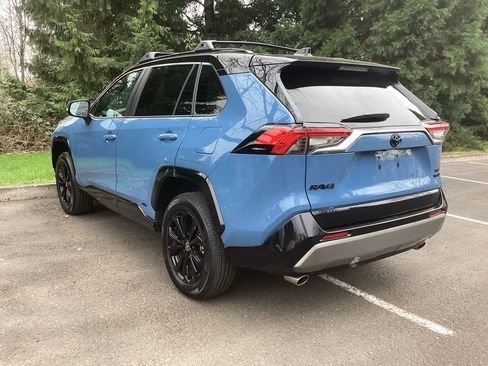Used 2024 Toyota RAV4 XSE w/ Advanced Technology Package image 9