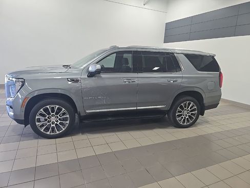 Used 2026 GMC Yukon Denali image 2