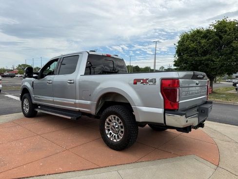 Used 2022 Ford F250 XLT w/ XLT Premium Package AWD/4WD image 4
