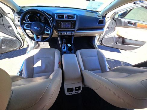 Used 2016 Subaru Outback 2.5i Limited AWD/4WD image 16