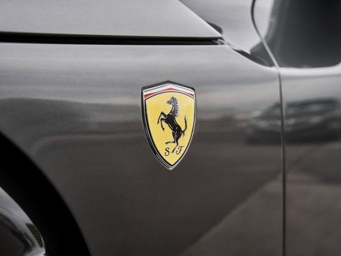 Used 2025 Ferrari Purosangue image 10