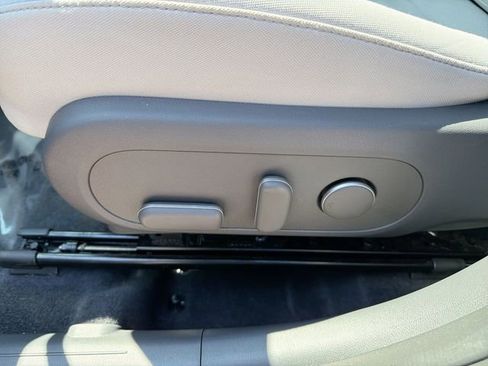 Used 2024 Hyundai Kona SEL FWD image 16