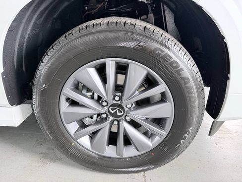 Certified 2026 INFINITI QX80 Pure RWD image 4