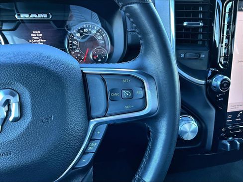 Used 2023 RAM 1500 Laramie AWD/4WD image 11