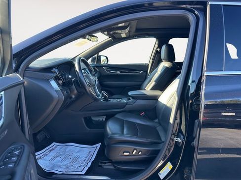 Used 2022 Cadillac XT5 Premium Luxury image 9