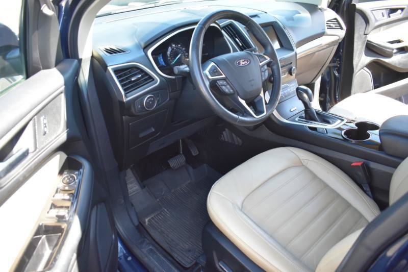 Used 2017 Ford Edge SEL w/ Equipment Group 201A AWD/4WD image 19
