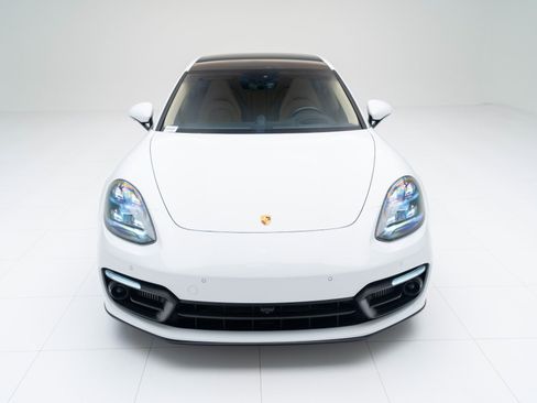 Certified 2023 Porsche Panamera Platinum Edition image 6