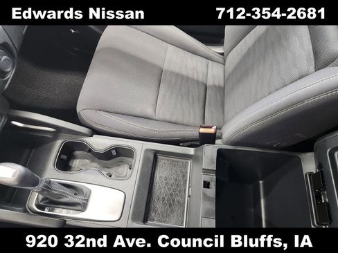 Used 2024 Nissan Frontier SV w/ SV Convenience Package image 30