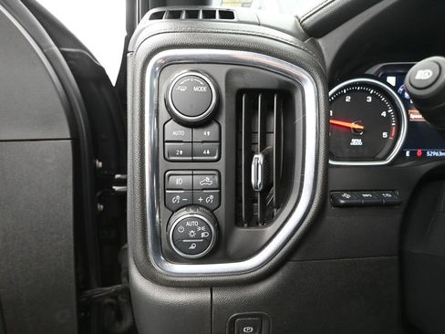 Used 2022 Chevrolet Silverado 2500 High Country w/ Z71 Off-Road Package image 40