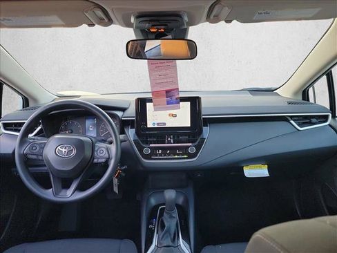 Used 2025 Toyota Corolla LE image 17