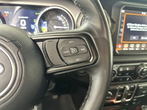 Used 2023 Jeep Wrangler Unlimited w/ Cold Weather Group image 16