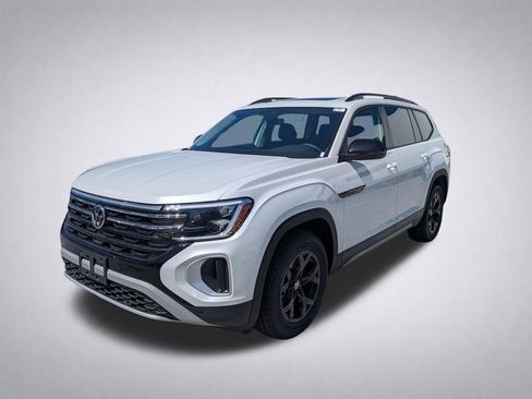 New 2026 Volkswagen Atlas Peak Edition AWD/4WD image 7