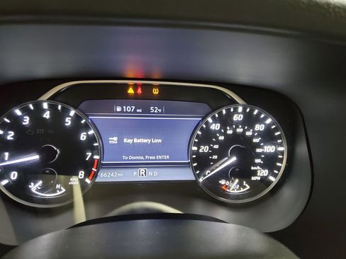 Used 2022 Nissan Frontier SV image 16