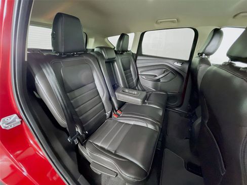 Used 2018 Ford Escape SEL image 30