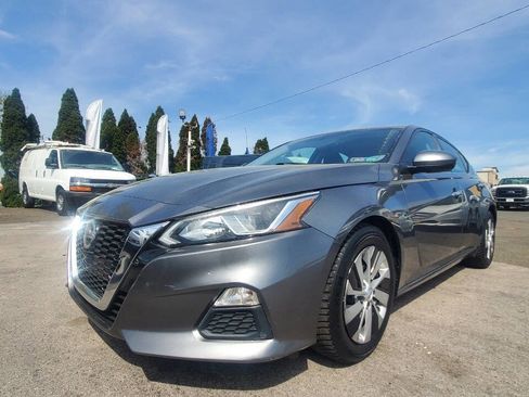 Used 2020 Nissan Altima 2.5 S image 1