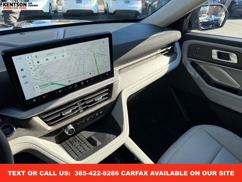 Used 2025 Ford Explorer Platinum w/ LUX Leather Package image 21