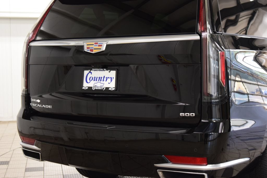 Used 2024 Cadillac Escalade ESV Premium Luxury w/ LPO, Floor Liner Package AWD/4WD image 21