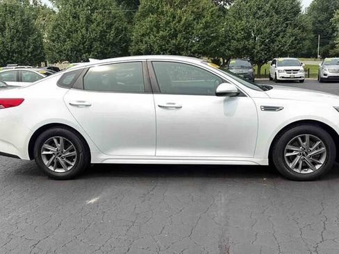 Used 2020 Kia Optima LX FWD image 1