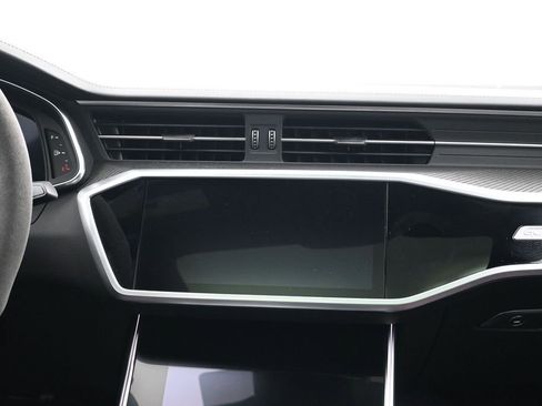 Used 2025 Audi RS 7 Performance w/ Matte Carbon Package AWD/4WD image 11