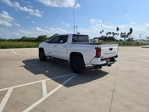 New 2026 Toyota Tacoma SR5 AWD/4WD image 5