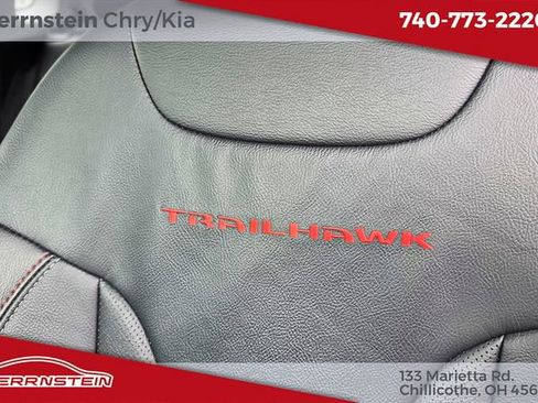 Used 2022 Jeep Compass Trailhawk AWD/4WD image 19