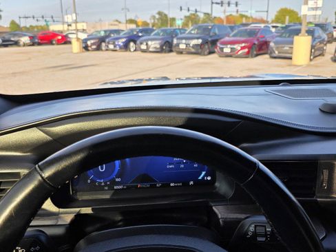 Used 2020 Ford Explorer Platinum w/ Premium Technology Package image 25