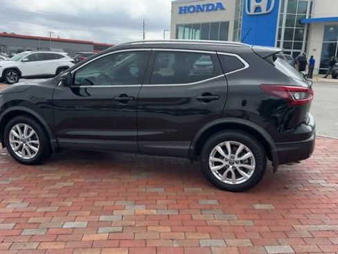 Used 2022 Nissan Rogue Sport SV image 8