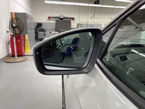 New 2025 Volkswagen ID.4 Pro image 8