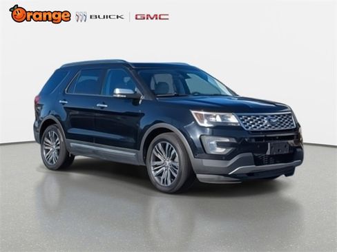 Used 2017 Ford Explorer Platinum image 1