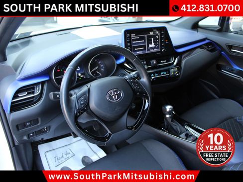Used 2021 Toyota C-HR XLE FWD image 11