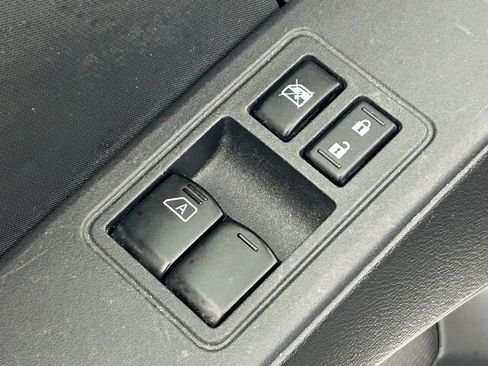 Used 2022 Nissan Frontier S RWD image 28