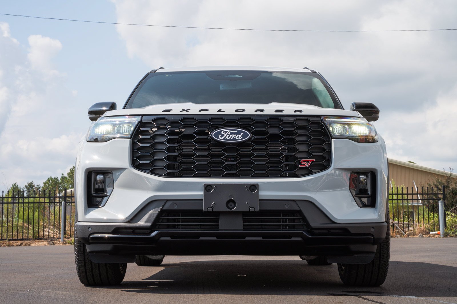 New 2027 Ford Explorer ST w/ Sun And Sound Package RWD image 2