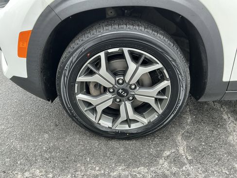Used 2021 Kia Seltos EX AWD/4WD image 9