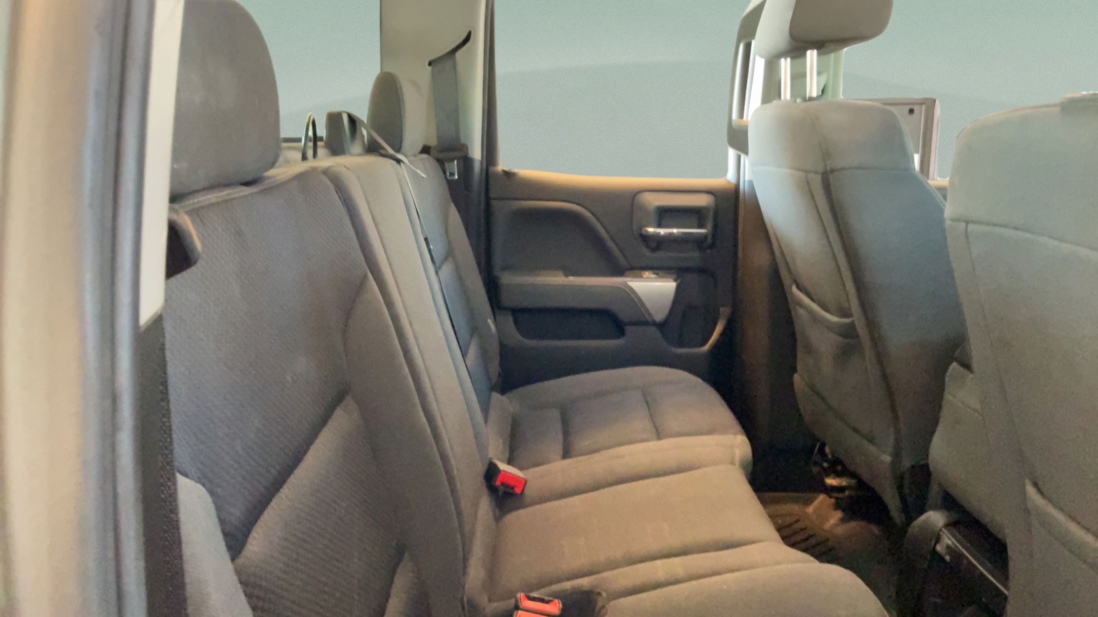 Used 2018 Chevrolet Silverado 1500 LT w/ All Star Edition AWD/4WD image 31